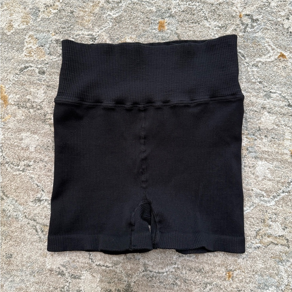 Free People Movement Black Ribbed Biker Shorts Size Medium